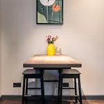 Urban Nest 2 *